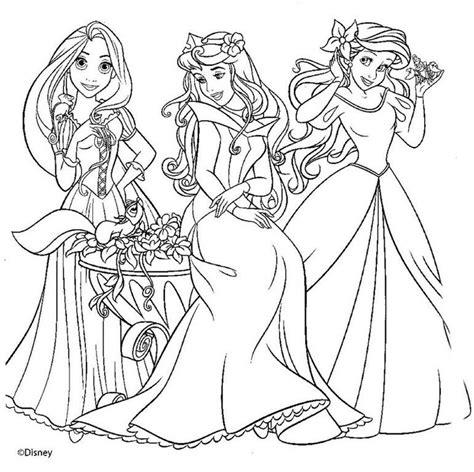 Imágenes para Colorear de las Princesas Disney (18 fotos: Dibujar y Colorear Fácil, dibujos de A Una Princesa De Disney, como dibujar A Una Princesa De Disney paso a paso para colorear