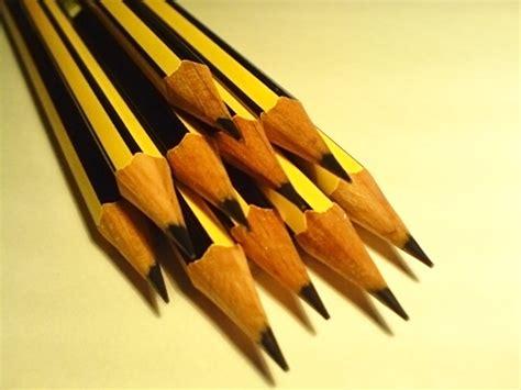 ¿Sabías que el origen de los lápices se remonta a una: Aprender como Dibujar Fácil, dibujos de Con Barras De Grafito, como dibujar Con Barras De Grafito para colorear