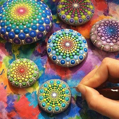 Cómo Pintar Mandalas en Piedras 🥇 | Mandalasweb.net: Dibujar Fácil, dibujos de Piedras Con Acrilico, como dibujar Piedras Con Acrilico paso a paso para colorear