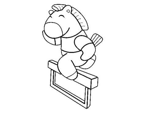 Dibujo de Caballo saltando valla para Colorear - Dibujos.net: Dibujar y Colorear Fácil, dibujos de Un Caballo Saltando, como dibujar Un Caballo Saltando paso a paso para colorear